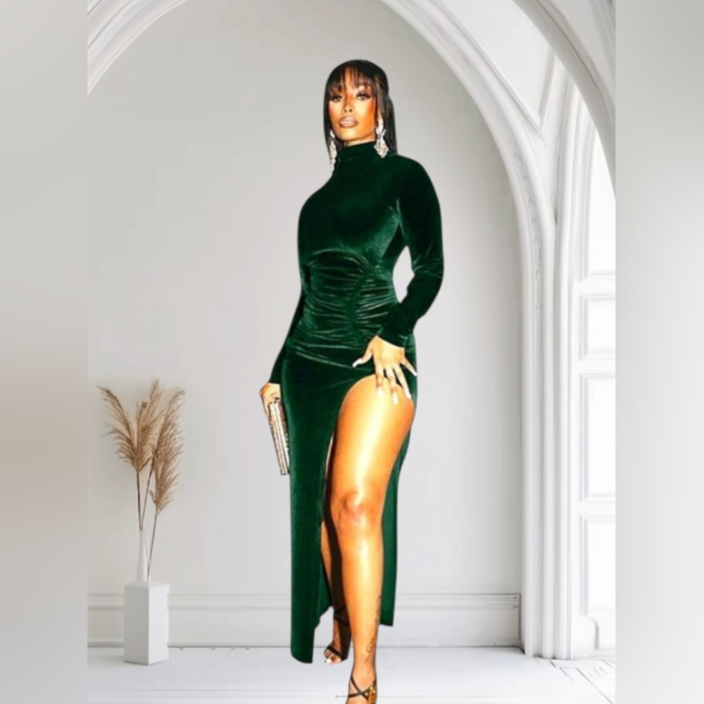 SEXY BODYCON EMERALD GREEN VELVET RUCHED SIDE SLIT MAXI DRESS NWOT SIZE XL